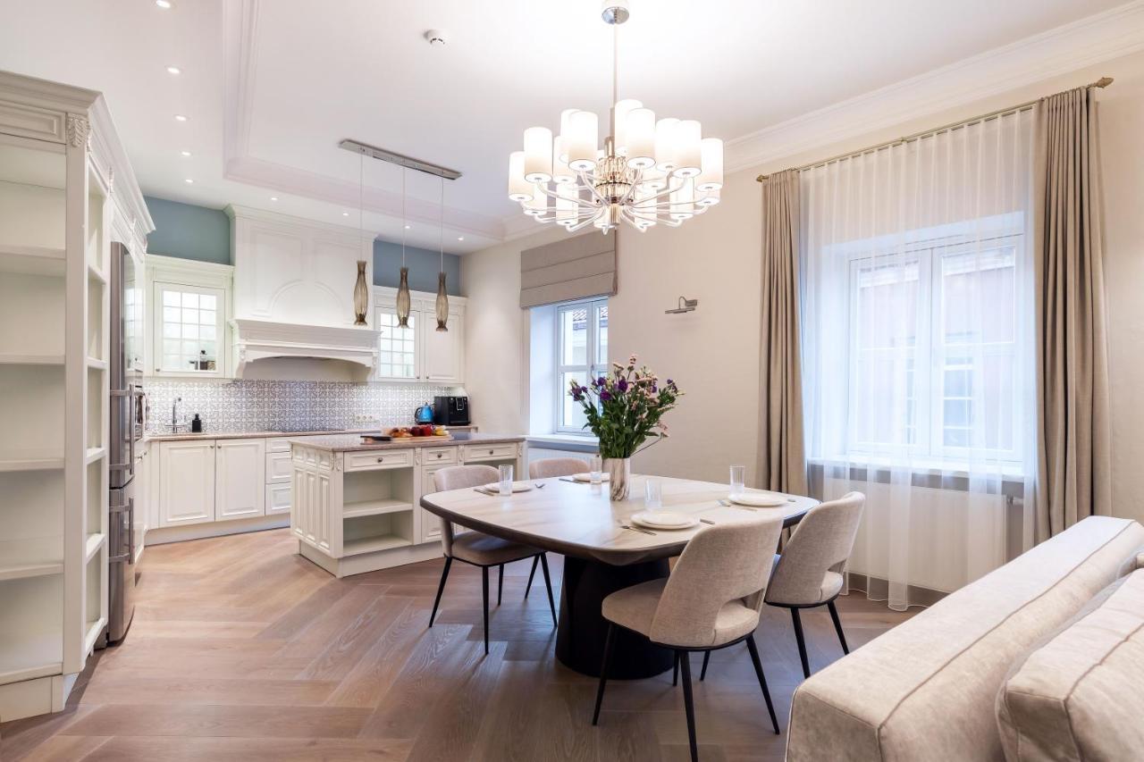 Luxury 2Bdr Heart Of Old Town Apartment Vilnius Bagian luar foto